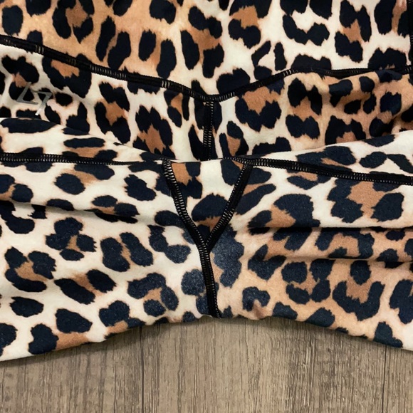 High waisted leopard print yoga pants - Picture 4 of 7